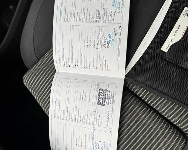 Серый Ауди А4, объемом двигателя 1.8 л и пробегом 200 тыс. км за 9499 $, фото 17 на Automoto.ua