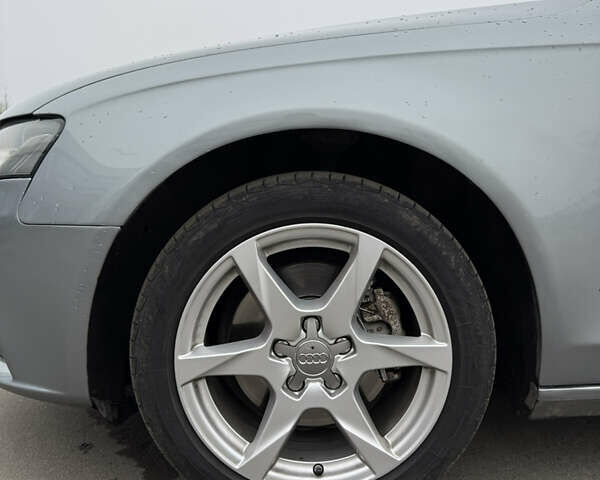 Серый Ауди А4, объемом двигателя 1.97 л и пробегом 333 тыс. км за 10000 $, фото 8 на Automoto.ua