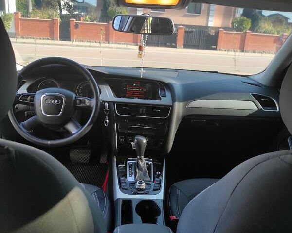 Серый Ауди А4, объемом двигателя 2 л и пробегом 228 тыс. км за 10200 $, фото 13 на Automoto.ua