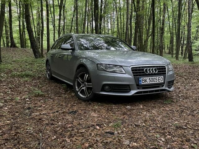 Серый Ауди А4, объемом двигателя 2 л и пробегом 370 тыс. км за 10500 $, фото 4 на Automoto.ua