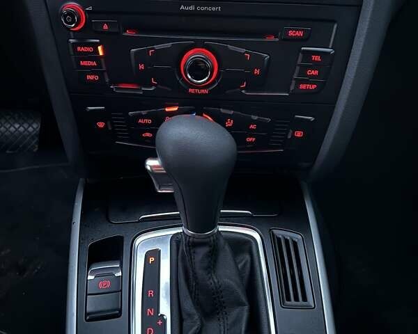 Сірий Ауді А4, об'ємом двигуна 1.8 л та пробігом 168 тис. км за 9100 $, фото 9 на Automoto.ua