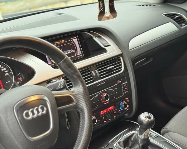 Серый Ауди А4, объемом двигателя 1.97 л и пробегом 315 тыс. км за 7999 $, фото 6 на Automoto.ua