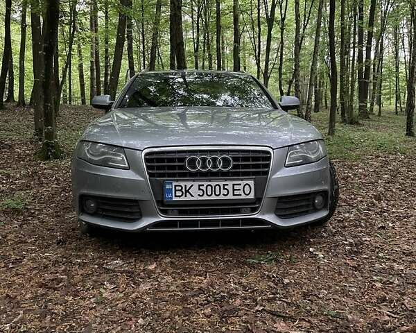 Сірий Ауді А4, об'ємом двигуна 2 л та пробігом 370 тис. км за 10200 $, фото 2 на Automoto.ua