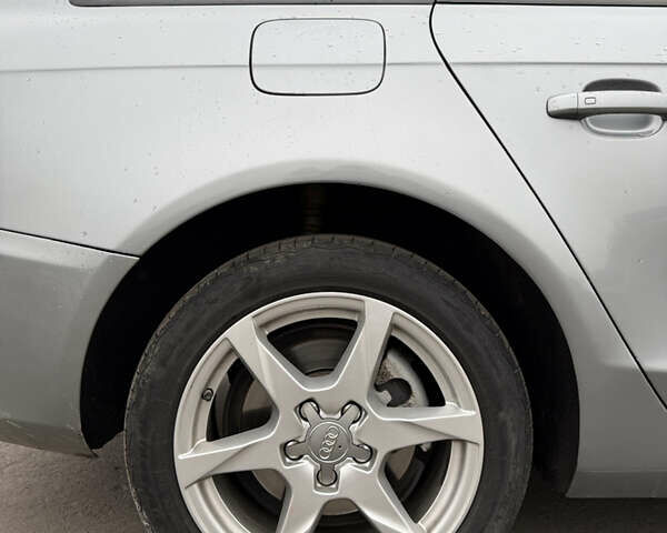 Серый Ауди А4, объемом двигателя 1.97 л и пробегом 333 тыс. км за 10000 $, фото 7 на Automoto.ua