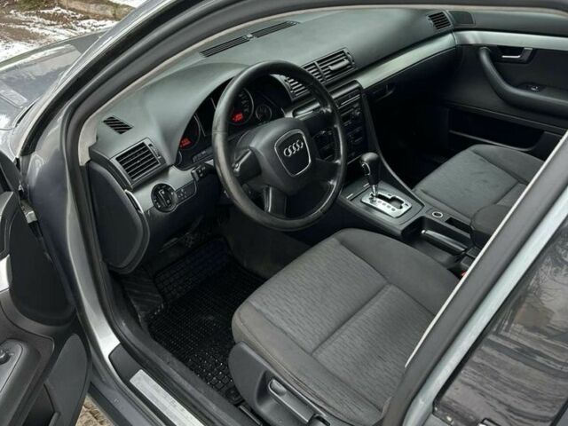 Серый Ауди А4, объемом двигателя 2 л и пробегом 250 тыс. км за 3500 $, фото 5 на Automoto.ua