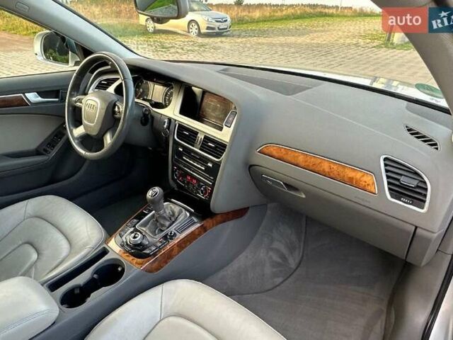 Серый Ауди А4, объемом двигателя 2 л и пробегом 221 тыс. км за 3960 $, фото 8 на Automoto.ua