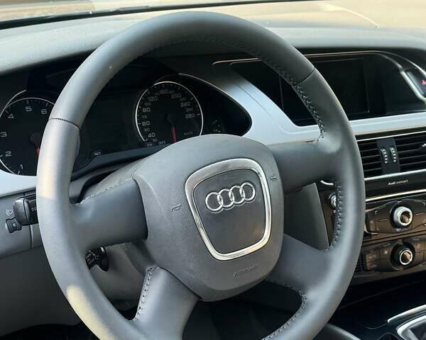 Ауди А4 2009 в Виннице на Automoto.ua Серый Ауди А4, объемом двигателя 1.8 л и пробегом 280 тыс. км за 6999 $, фото 39 на Automoto.ua