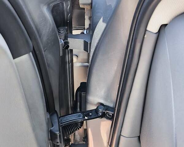 Ауди А4 2009 в Виннице на Automoto.ua Серый Ауди А4, объемом двигателя 1.8 л и пробегом 280 тыс. км за 6999 $, фото 13 на Automoto.ua