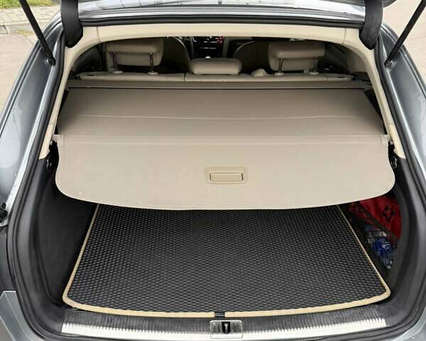 Серый Ауди А4, объемом двигателя 1.97 л и пробегом 333 тыс. км за 10000 $, фото 12 на Automoto.ua