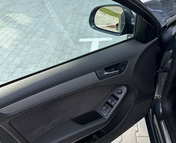 Серый Ауди А4, объемом двигателя 1.8 л и пробегом 230 тыс. км за 10200 $, фото 11 на Automoto.ua