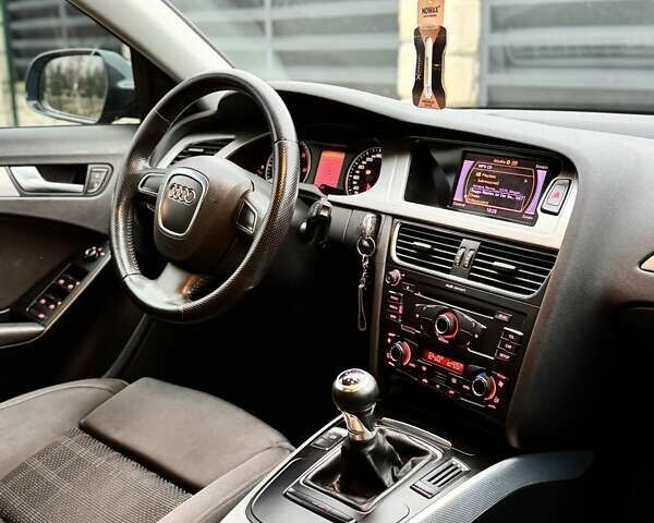 Серый Ауди А4, объемом двигателя 1.97 л и пробегом 315 тыс. км за 7999 $, фото 10 на Automoto.ua