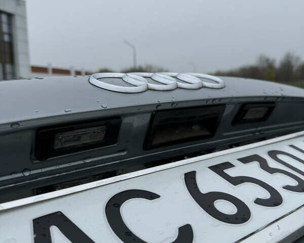 Серый Ауди А4, объемом двигателя 1.97 л и пробегом 333 тыс. км за 10000 $, фото 10 на Automoto.ua