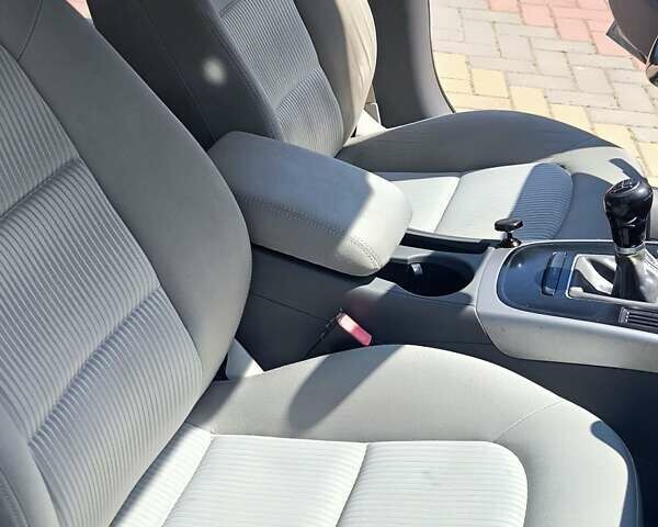 Ауди А4 2009 в Виннице на Automoto.ua Серый Ауди А4, объемом двигателя 1.8 л и пробегом 280 тыс. км за 6999 $, фото 24 на Automoto.ua