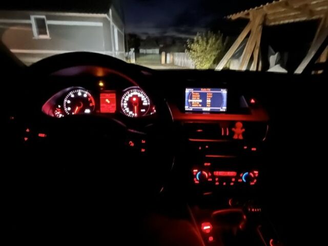 Серый Ауди А4, объемом двигателя 1.8 л и пробегом 285 тыс. км за 8200 $, фото 17 на Automoto.ua