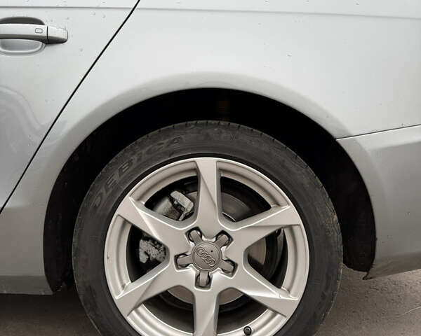 Серый Ауди А4, объемом двигателя 1.97 л и пробегом 333 тыс. км за 10000 $, фото 9 на Automoto.ua