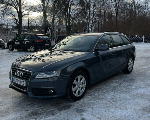 Сірий Ауді А4, об'ємом двигуна 1.8 л та пробігом 272 тис. км за 8700 $, фото 3 на Automoto.ua