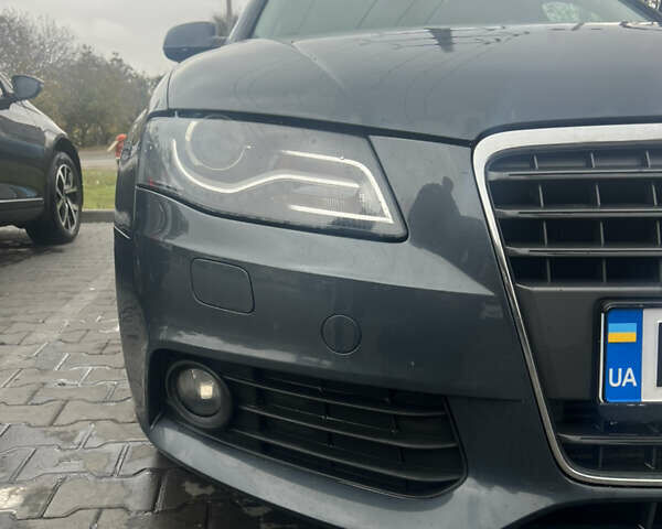 Ауді А4 2009 у Одесі на Automoto.ua Сірий Ауді А4, об'ємом двигуна 1.8 л та пробігом 229 тис. км за 8700 $, фото 4 на Automoto.ua