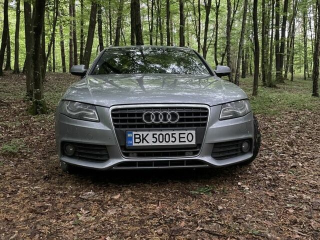 Серый Ауди А4, объемом двигателя 2 л и пробегом 370 тыс. км за 10500 $, фото 3 на Automoto.ua