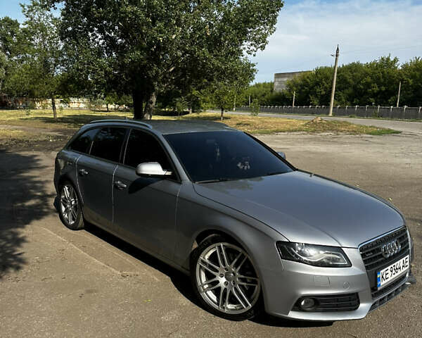 Сірий Ауді А4, об'ємом двигуна 2 л та пробігом 198 тис. км за 13500 $, фото 2 на Automoto.ua