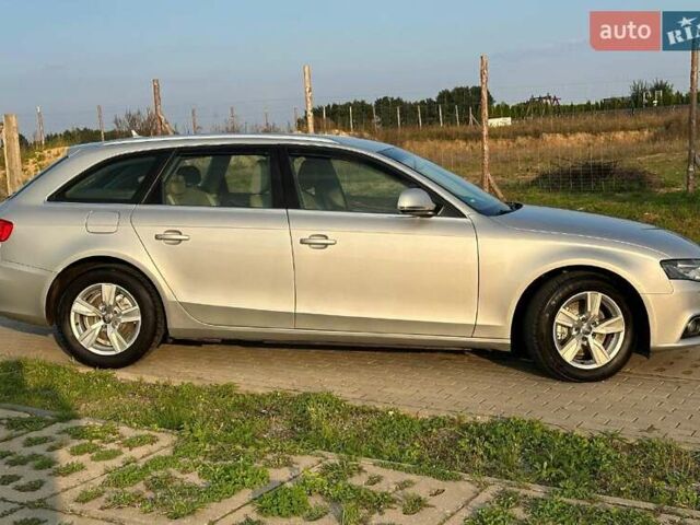 Серый Ауди А4, объемом двигателя 2 л и пробегом 221 тыс. км за 3960 $, фото 2 на Automoto.ua