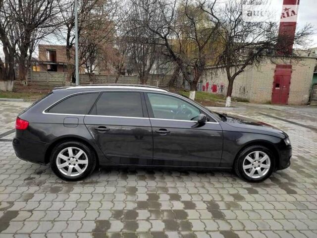 Сірий Ауді А4, об'ємом двигуна 1.8 л та пробігом 253 тис. км за 8900 $, фото 2 на Automoto.ua