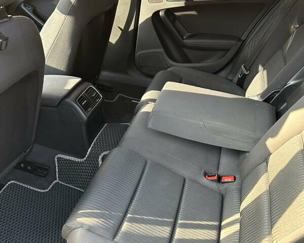 Сірий Ауді А4, об'ємом двигуна 1.97 л та пробігом 360 тис. км за 10000 $, фото 8 на Automoto.ua