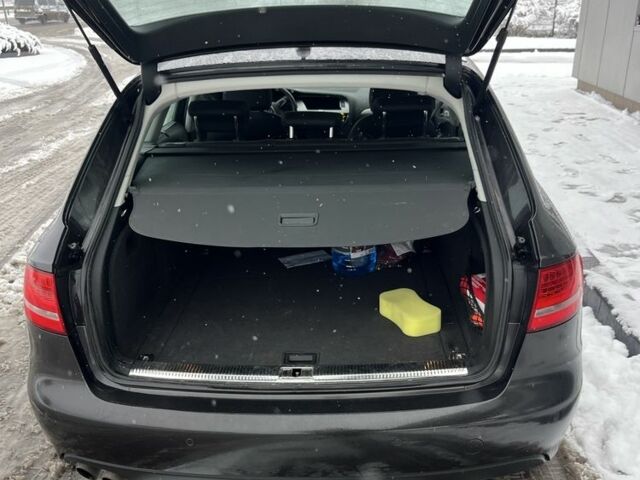 Серый Ауди А4, объемом двигателя 1.8 л и пробегом 285 тыс. км за 8200 $, фото 3 на Automoto.ua