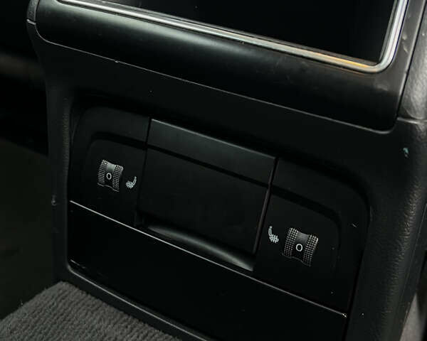 Сірий Ауді А4, об'ємом двигуна 1.8 л та пробігом 272 тис. км за 8700 $, фото 18 на Automoto.ua