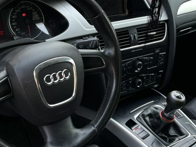 Сірий Ауді А4, об'ємом двигуна 1.8 л та пробігом 274 тис. км за 7199 $, фото 4 на Automoto.ua