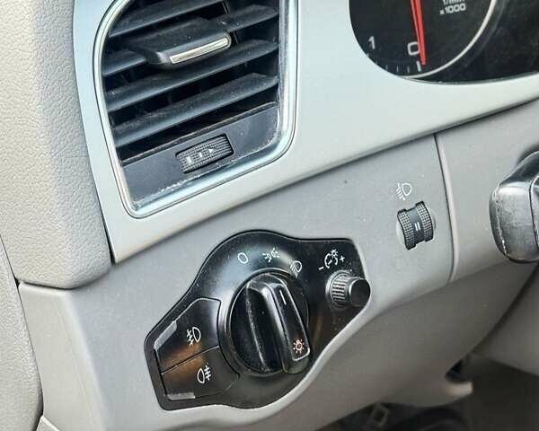 Ауди А4 2009 в Виннице на Automoto.ua Серый Ауди А4, объемом двигателя 1.8 л и пробегом 280 тыс. км за 6999 $, фото 37 на Automoto.ua