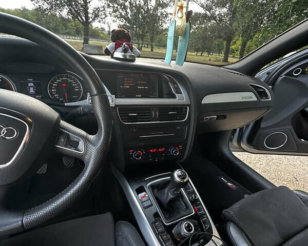 Сірий Ауді А4, об'ємом двигуна 2 л та пробігом 198 тис. км за 13500 $, фото 12 на Automoto.ua