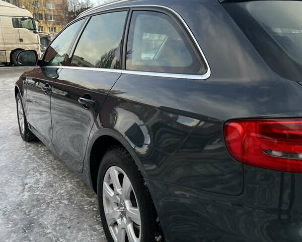 Сірий Ауді А4, об'ємом двигуна 1.8 л та пробігом 272 тис. км за 8700 $, фото 5 на Automoto.ua
