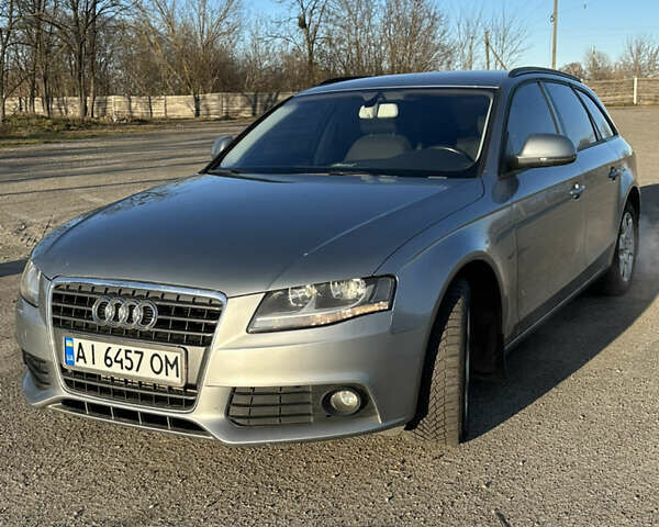 Серый Ауди А4, объемом двигателя 1.8 л и пробегом 310 тыс. км за 8500 $, фото 1 на Automoto.ua
