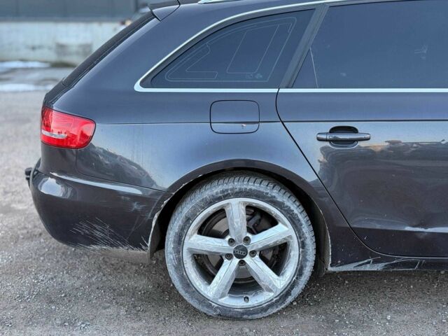 Сірий Ауді А4, об'ємом двигуна 1.8 л та пробігом 260 тис. км за 6500 $, фото 7 на Automoto.ua