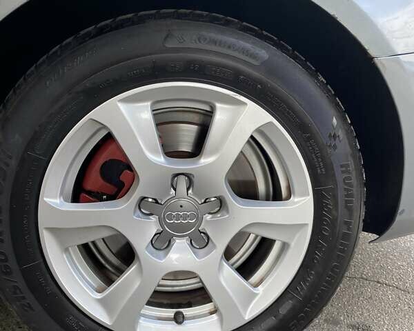 Серый Ауди А4, объемом двигателя 1.8 л и пробегом 204 тыс. км за 8100 $, фото 17 на Automoto.ua