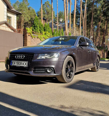 Сірий Ауді А4, об'ємом двигуна 2.01 л та пробігом 333 тис. км за 9750 $, фото 4 на Automoto.ua