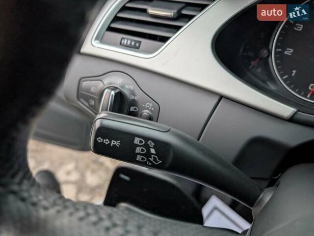 Сірий Ауді А4, об'ємом двигуна 2 л та пробігом 260 тис. км за 9250 $, фото 30 на Automoto.ua