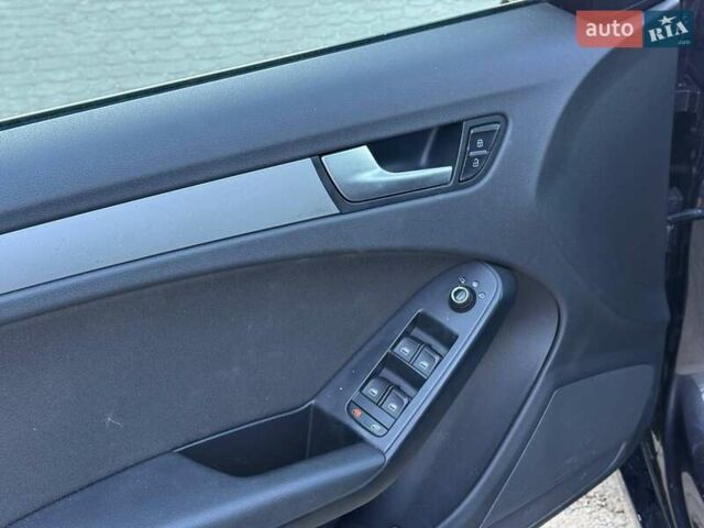 Сірий Ауді А4, об'ємом двигуна 1.8 л та пробігом 260 тис. км за 6500 $, фото 13 на Automoto.ua