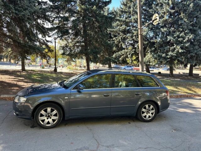Серый Ауди А4, объемом двигателя 2 л и пробегом 203 тыс. км за 3500 $, фото 1 на Automoto.ua