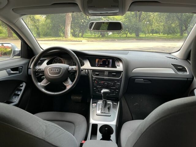 Серый Ауди А4, объемом двигателя 2 л и пробегом 347 тыс. км за 8700 $, фото 5 на Automoto.ua