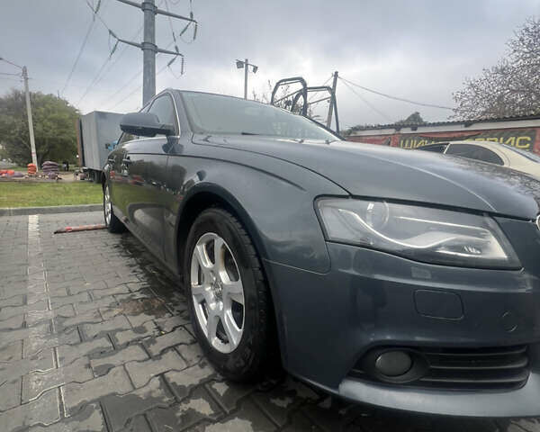 Ауді А4 2009 у Одесі на Automoto.ua Сірий Ауді А4, об'ємом двигуна 1.8 л та пробігом 229 тис. км за 8700 $, фото 5 на Automoto.ua