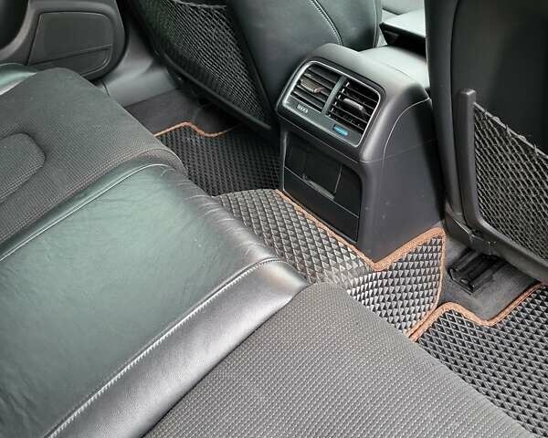 Серый Ауди А4, объемом двигателя 0 л и пробегом 241 тыс. км за 10600 $, фото 22 на Automoto.ua