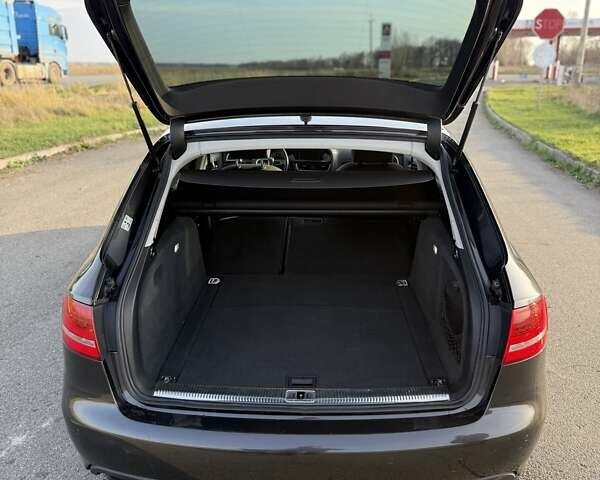 Серый Ауди А4, объемом двигателя 1.98 л и пробегом 215 тыс. км за 10900 $, фото 25 на Automoto.ua