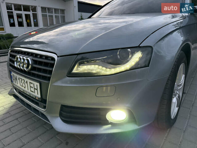 Сірий Ауді А4, об'ємом двигуна 2 л та пробігом 271 тис. км за 10400 $, фото 46 на Automoto.ua