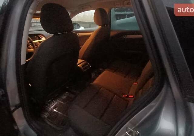 Серый Ауди А4, объемом двигателя 1.8 л и пробегом 157 тыс. км за 12300 $, фото 14 на Automoto.ua