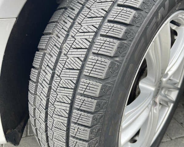 Сірий Ауді А4, об'ємом двигуна 2.7 л та пробігом 376 тис. км за 9300 $, фото 36 на Automoto.ua