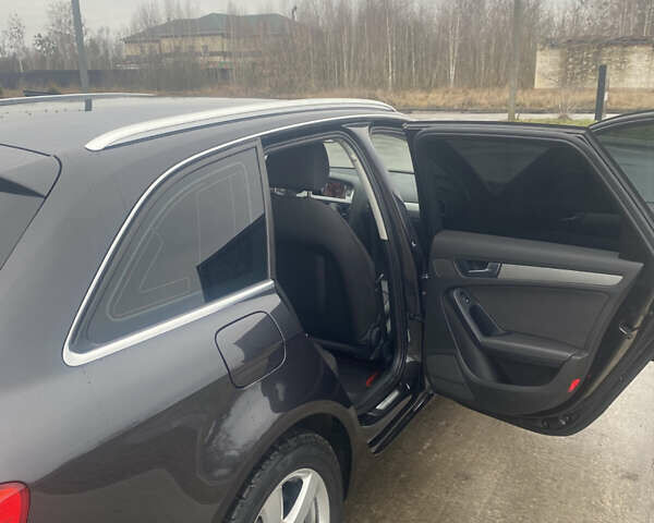 Сірий Ауді А4, об'ємом двигуна 1.97 л та пробігом 279 тис. км за 10450 $, фото 11 на Automoto.ua