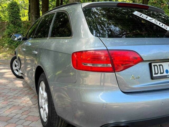Серый Ауди А4, объемом двигателя 2 л и пробегом 265 тыс. км за 8500 $, фото 5 на Automoto.ua