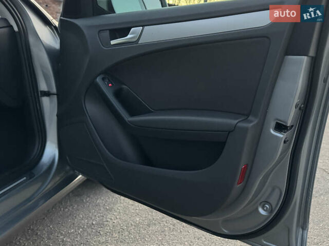 Серый Ауди А4, объемом двигателя 1.8 л и пробегом 238 тыс. км за 9400 $, фото 45 на Automoto.ua