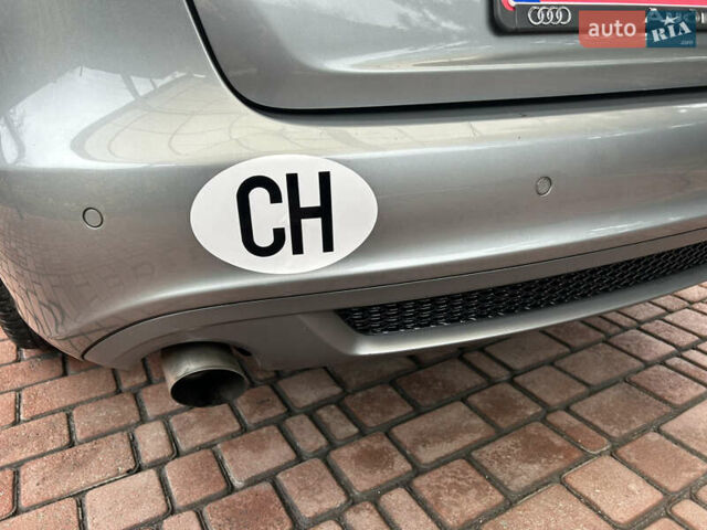 Серый Ауди А4, объемом двигателя 2 л и пробегом 210 тыс. км за 9999 $, фото 16 на Automoto.ua